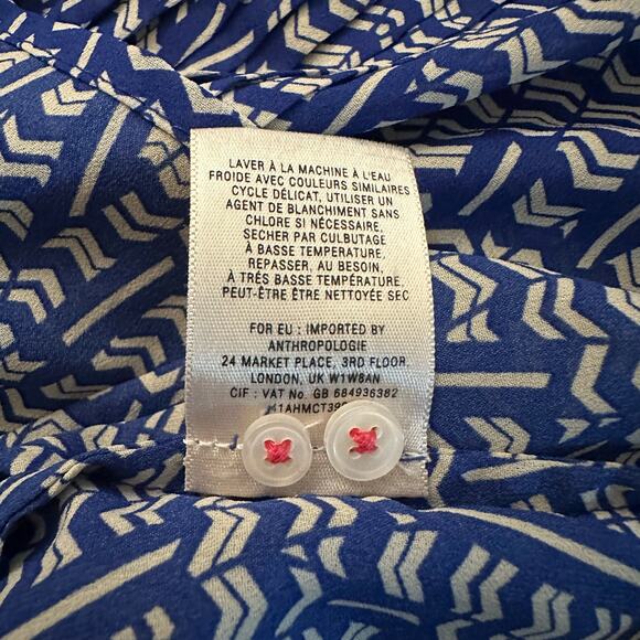 HD in Paris Kaveri blue & white print long sleeve henley top size 4 - Picture 9 of 12